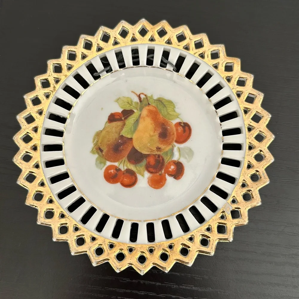 🌹 German 5” Vintage Gold Guild Edge Fruit Plates Set of 3